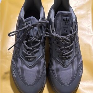 Adidas Men's Gray Sneakers